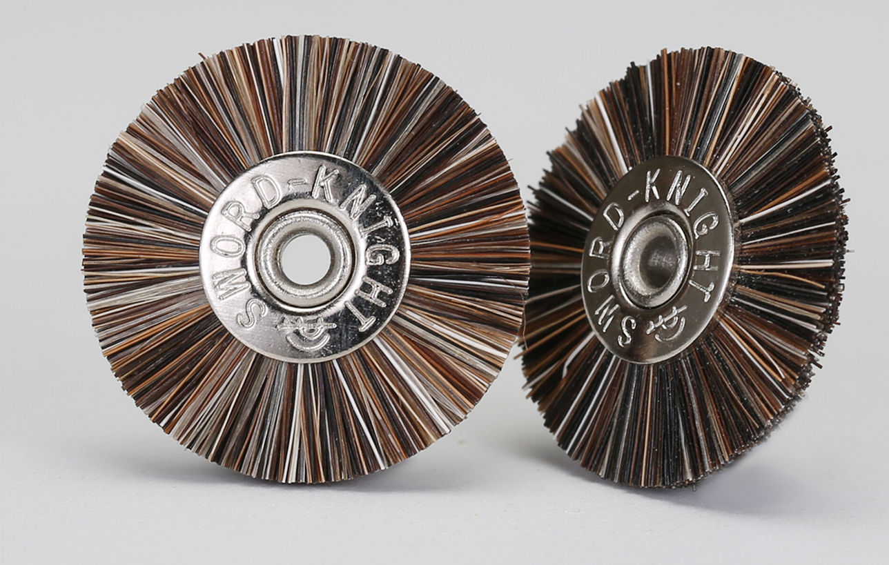 White & Brown Bristle Ø19-25mm Buffing Wheel
